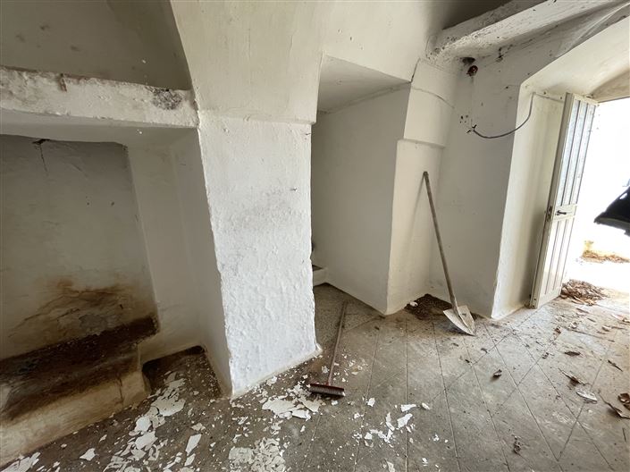 Image No.26-3 Bed Country House for sale