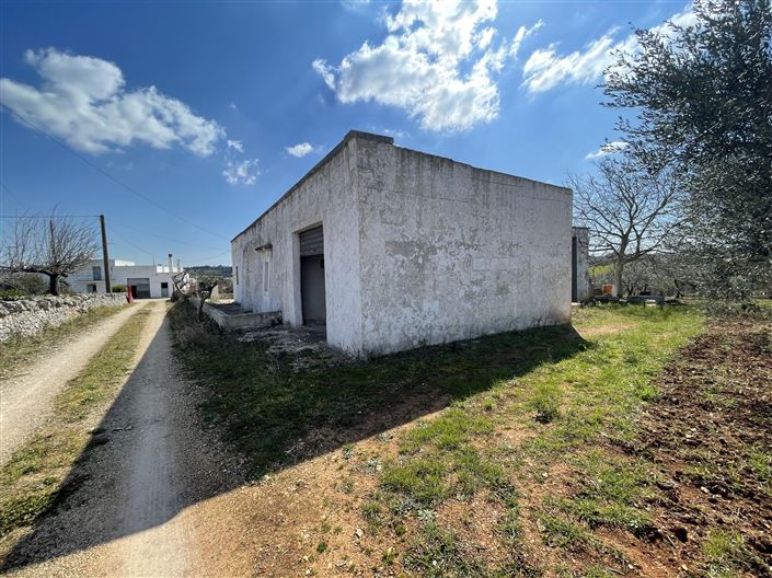 Image No.10-3 Bed Country House for sale