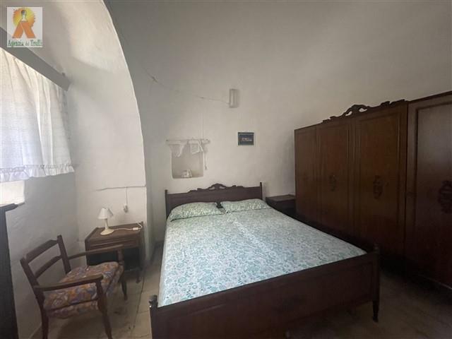 Image No.13-2 Bed Country House for sale