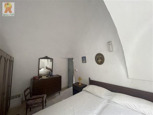 Image No.17-2 Bed Country House for sale