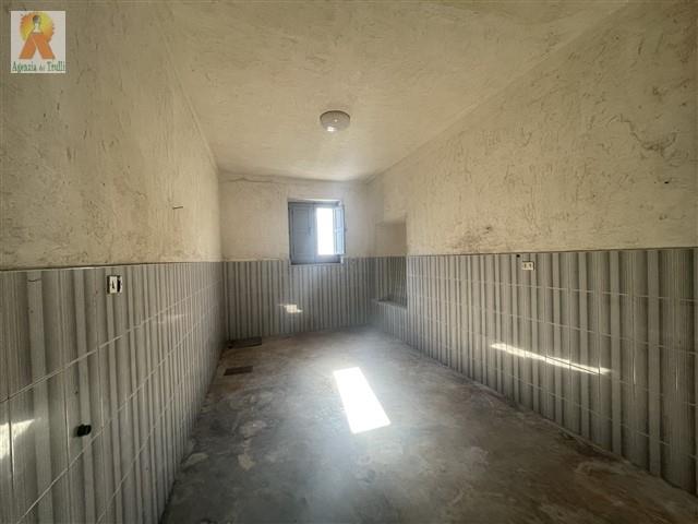 Image No.26-2 Bed Country House for sale