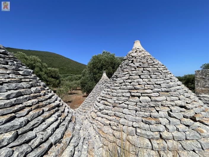 Image No.17-3 Bed Trullo for sale