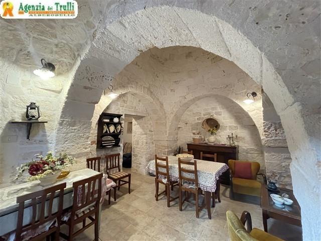 Image No.11-1 Bed Country House for sale