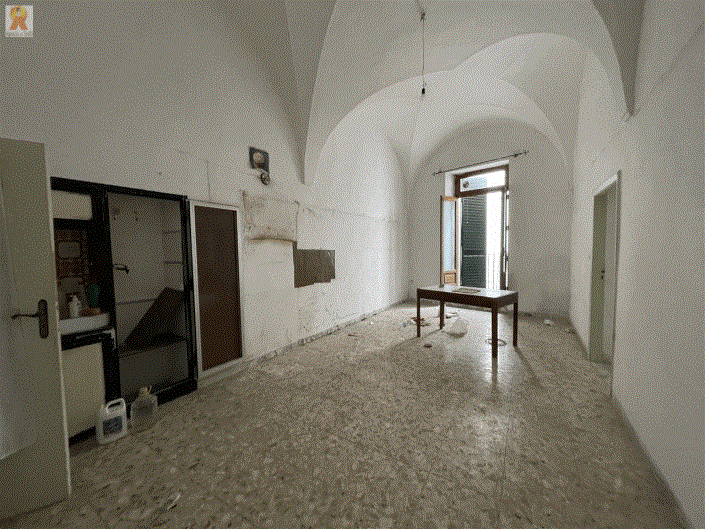 Image No.10-3 Bed Townhouse for sale