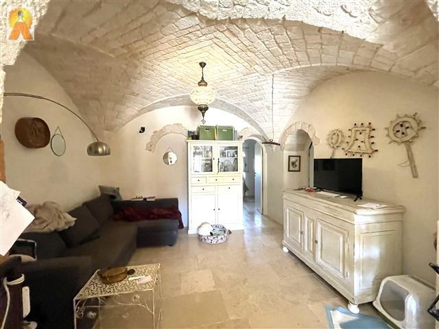 Image No.19-4 Bed Trullo for sale