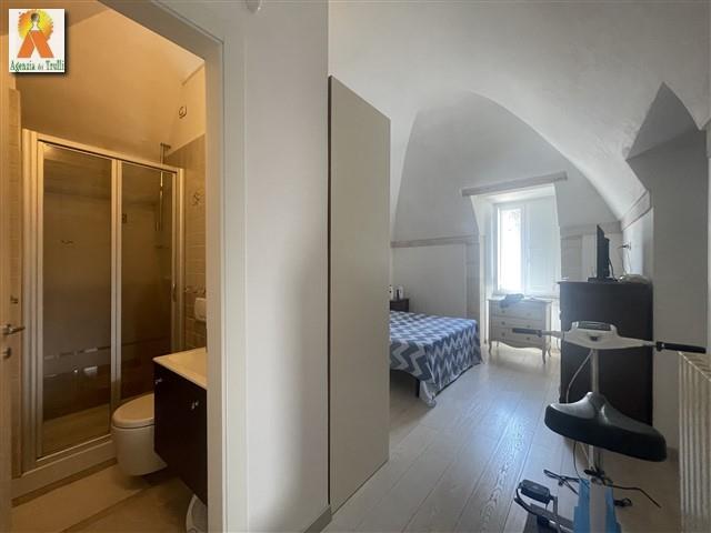 Image No.17-1 Bed Townhouse for sale