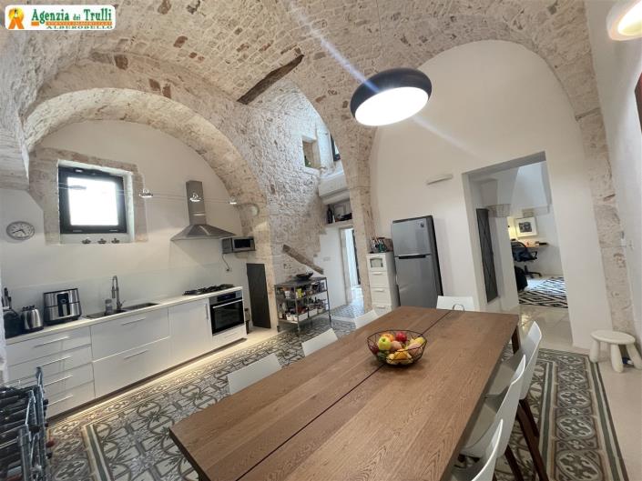 Image No.8-2 Bed Townhouse for sale