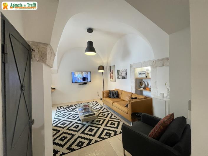 Image No.13-2 Bed Townhouse for sale