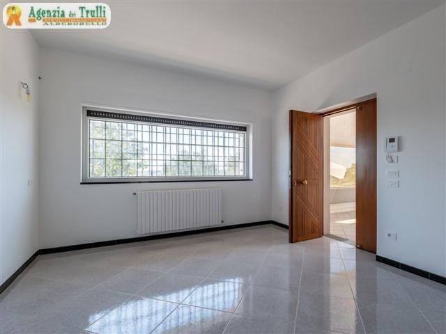 Image No.20-4 Bed Villa for sale