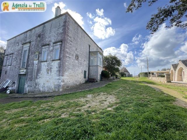 Image No.9-4 Bed Farmhouse for sale