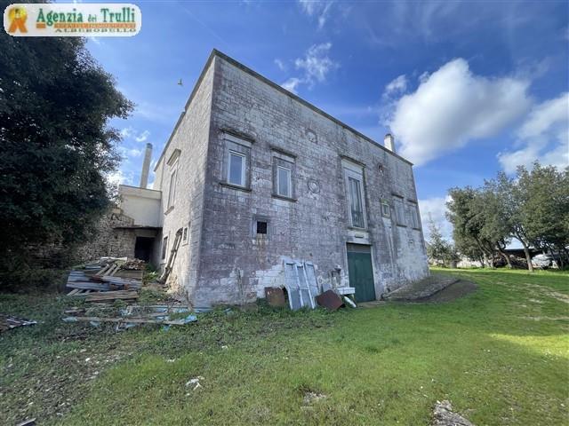 Image No.11-4 Bed Farmhouse for sale