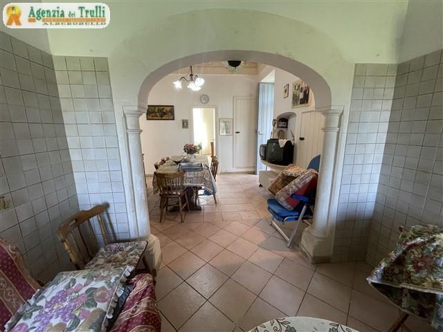 Image No.26-4 Bed Farmhouse for sale