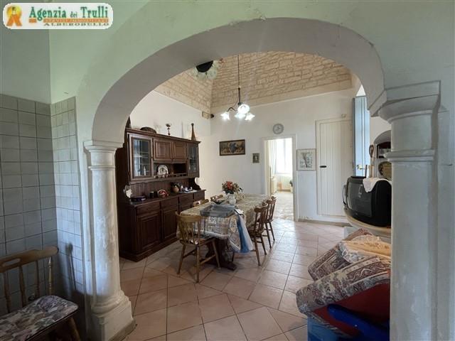 Image No.27-4 Bed Farmhouse for sale