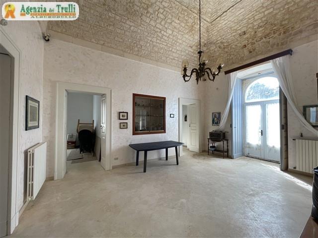 Image No.30-4 Bed Farmhouse for sale