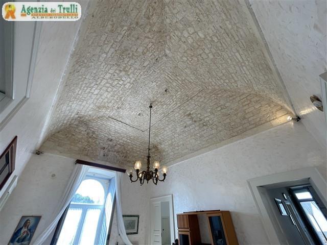 Image No.33-4 Bed Farmhouse for sale