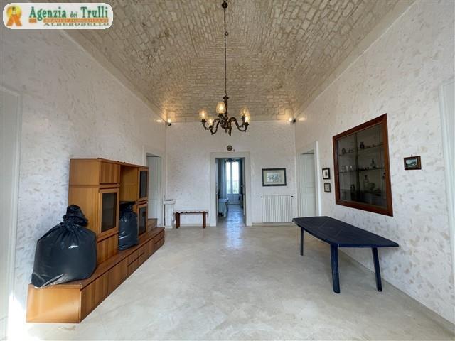 Image No.35-4 Bed Farmhouse for sale