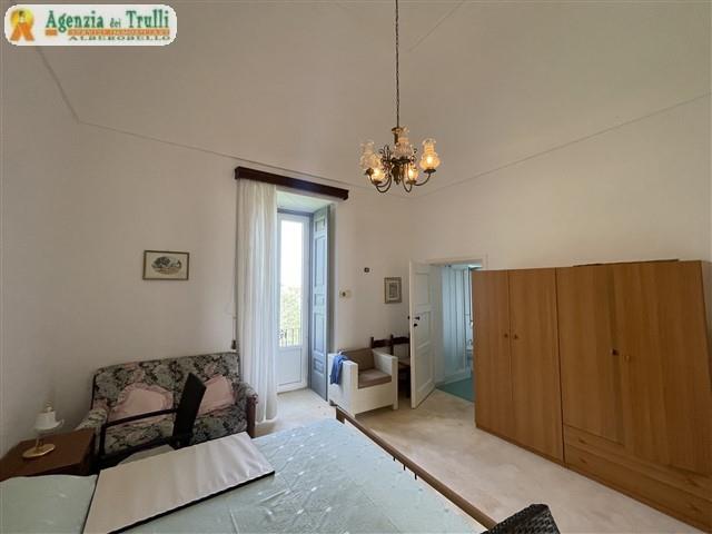 Image No.46-4 Bed Farmhouse for sale