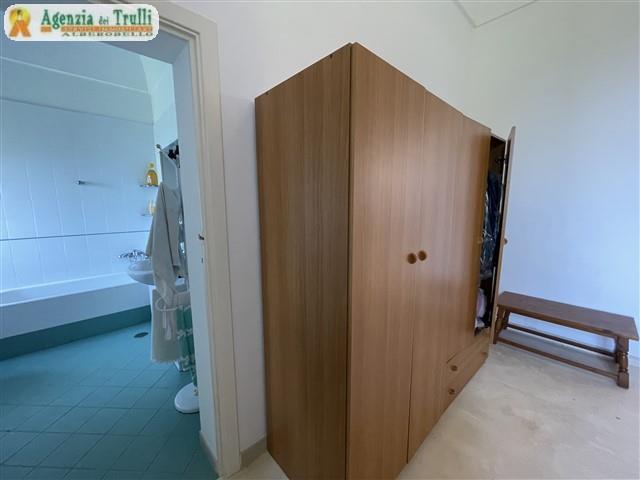 Image No.51-4 Bed Farmhouse for sale