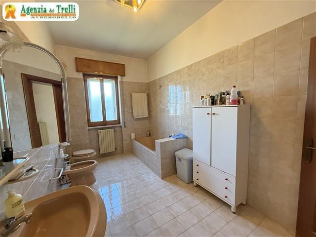 Image No.38-4 Bed House/Villa for sale