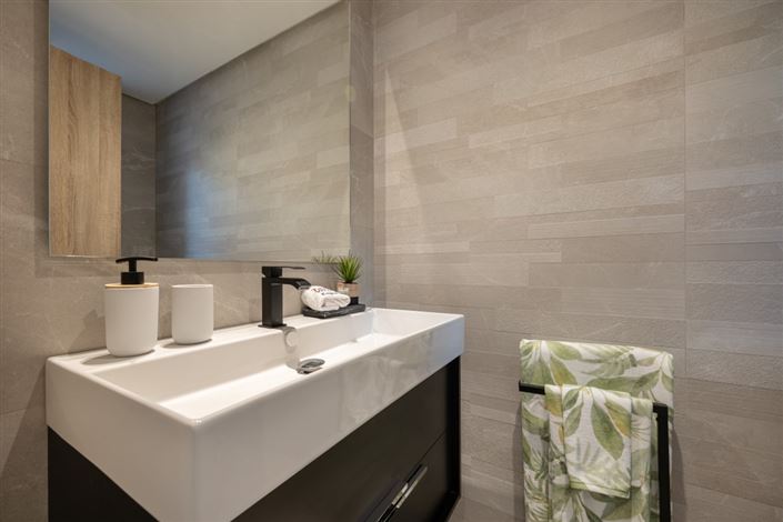 Image No.19-3 Bed Townhouse for sale