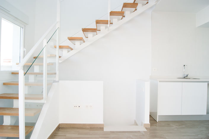 Image No.15-2 Bed Property for sale