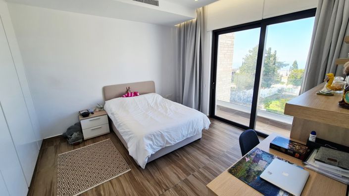 Image No.20-6 Bed Villa for sale