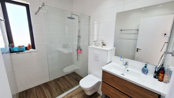 Image No.23-6 Bed Villa for sale