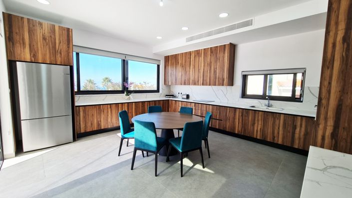 Image No.5-6 Bed Villa for sale