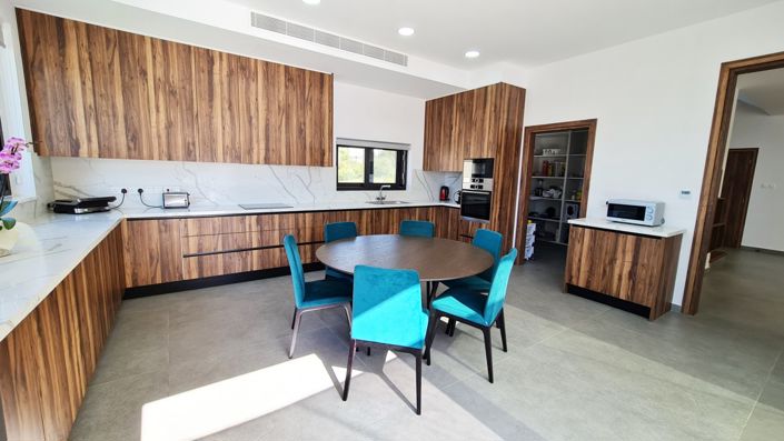 Image No.6-6 Bed Villa for sale