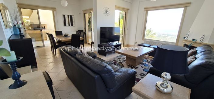 Image No.5-5 Bed Villa for sale