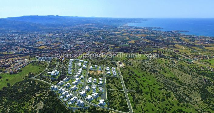 Image No.10-3 Bed Villa for sale