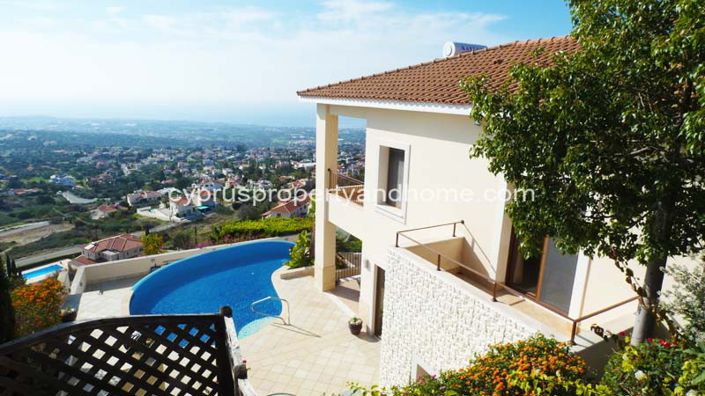 Image No.1-5 Bed Villa for sale