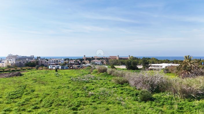 Image No.24-3 Bed Apartment for sale