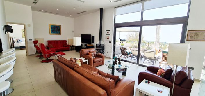 Image No.10-6 Bed Villa for sale