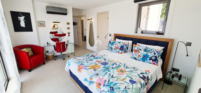 Image No.27-6 Bed Villa for sale