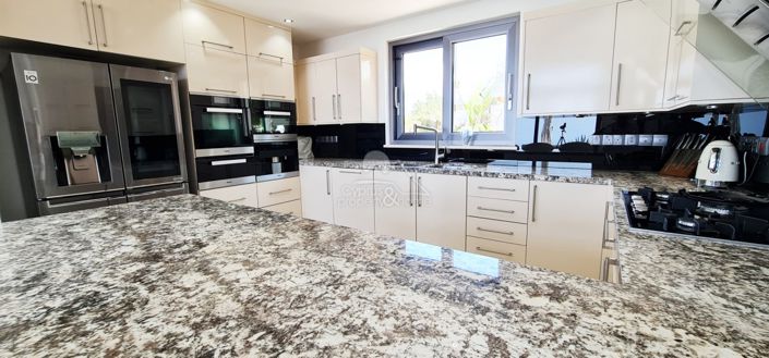 Image No.7-6 Bed Villa for sale