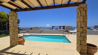 Detached Villa For Sale  in  Peyia