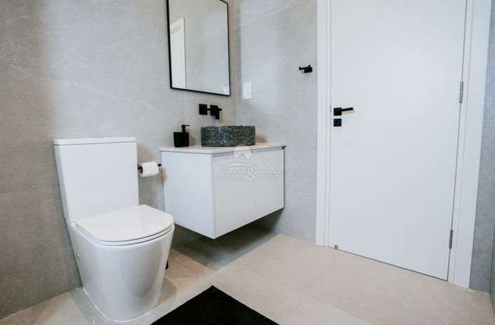 Image No.17-2 Bed Apartment for sale