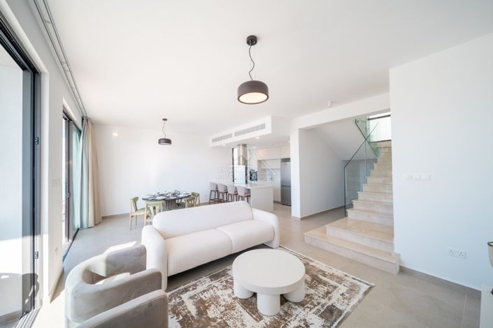 Image No.6-3 Bed Villa for sale