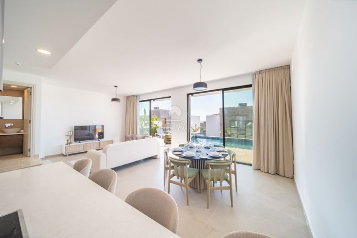 Image No.8-3 Bed Villa for sale