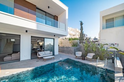 Detached Villa For Sale  in  Chlorakas