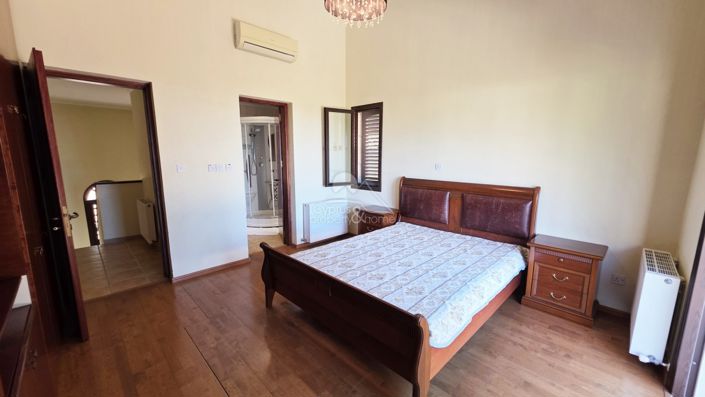 Image No.22-3 Bed Villa for sale