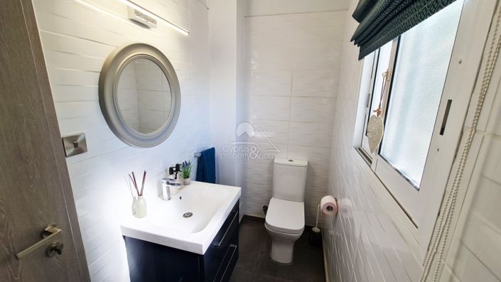 Image No.21-3 Bed Villa for sale