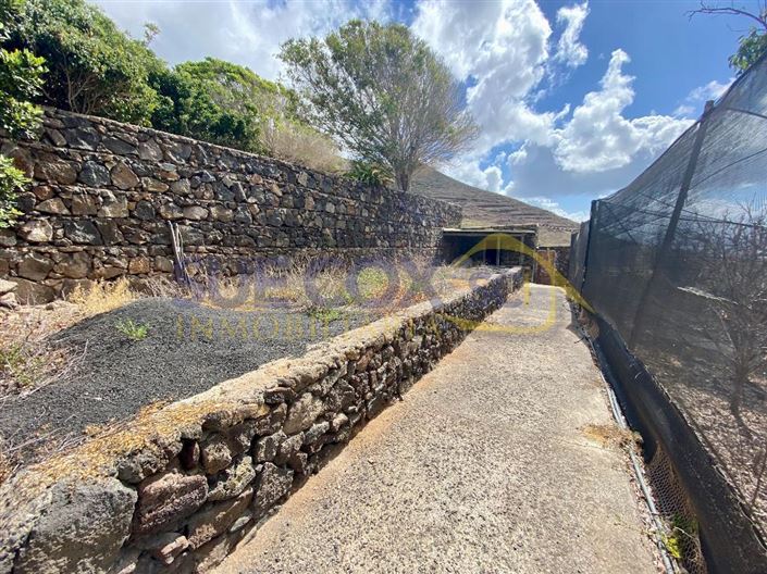 Image No.35-2 Bed Finca for sale