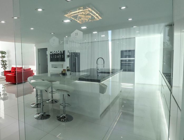 Image No.16-7 Bed Villa for sale