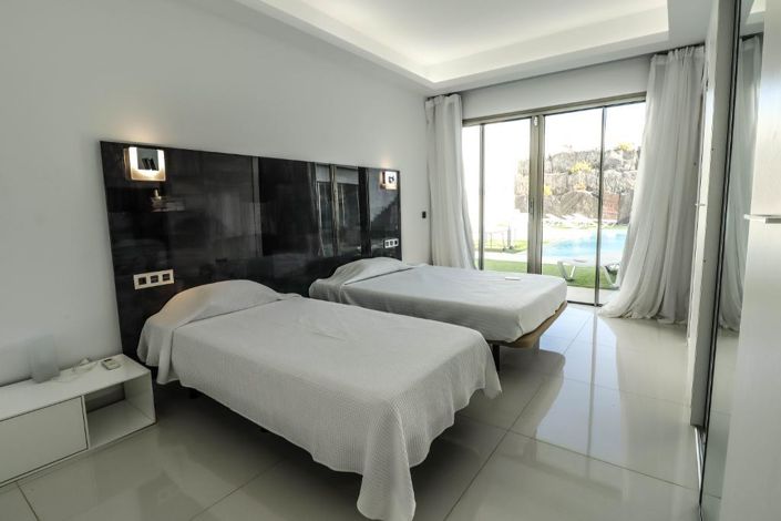 Image No.39-7 Bed Villa for sale