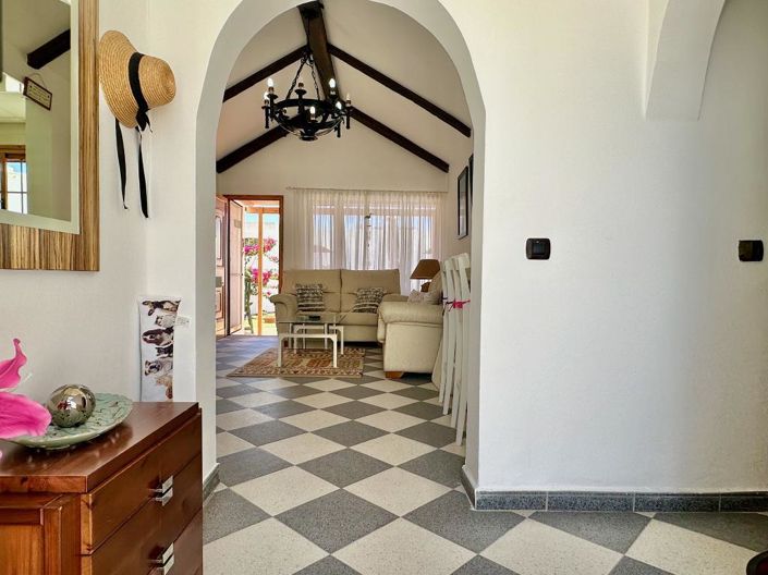 Image No.2-2 Bed Bungalow for sale