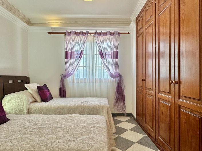 Image No.21-2 Bed Bungalow for sale