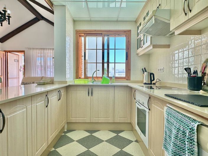 Image No.6-2 Bed Bungalow for sale