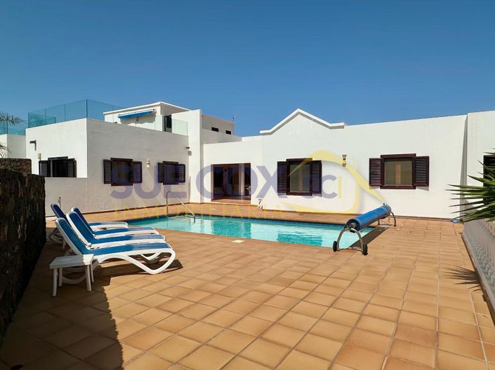 Image No.1-5 Bed Villa for sale